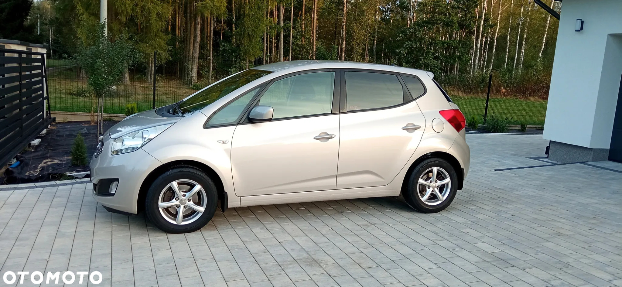 Kia Venga - 3