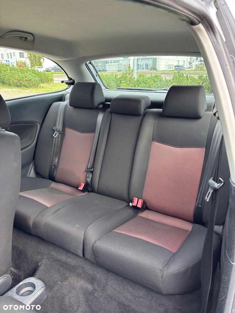 Seat Ibiza SC 1.4 16V Sport - 10