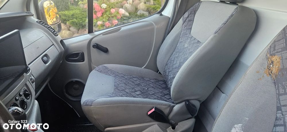 Opel Vivaro - 10