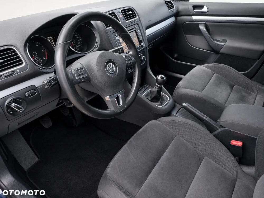 Volkswagen Golf 2.0 TDI DPF Highline - 12