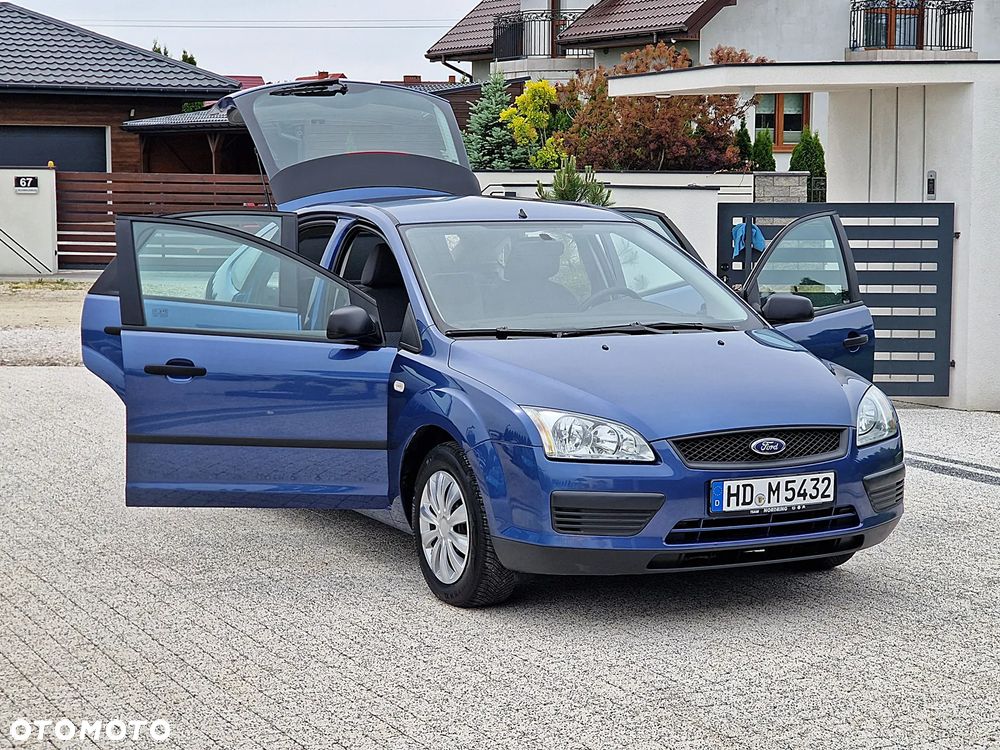 Ford Focus 1.6 16V Fun - 9