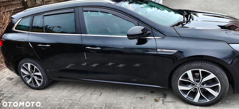 Renault Megane ENERGY TCe 130 BOSE EDITION - 9