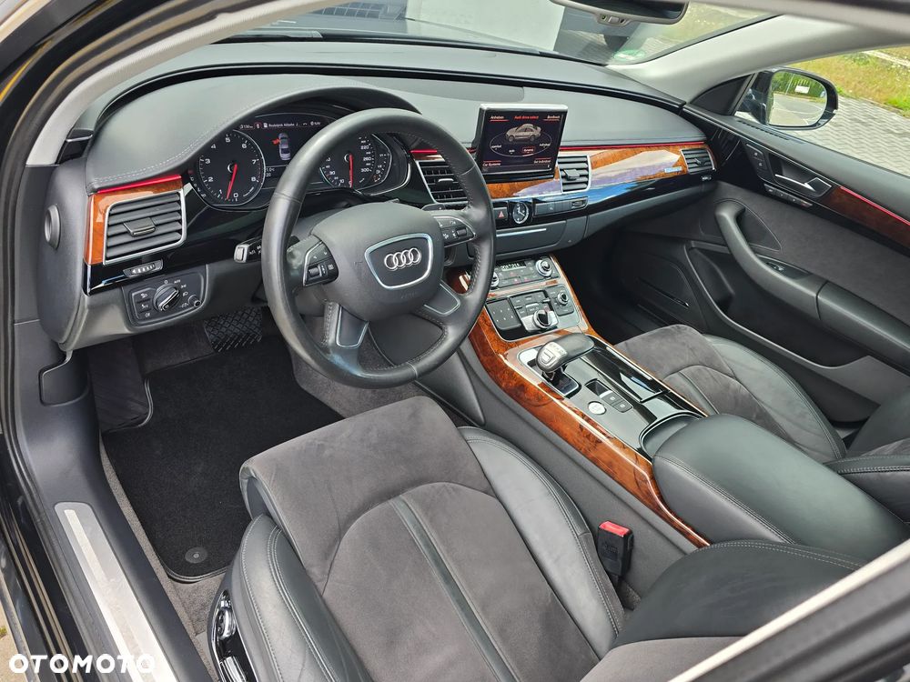 Audi A8 4.2 FSI Quattro tiptronic - 24