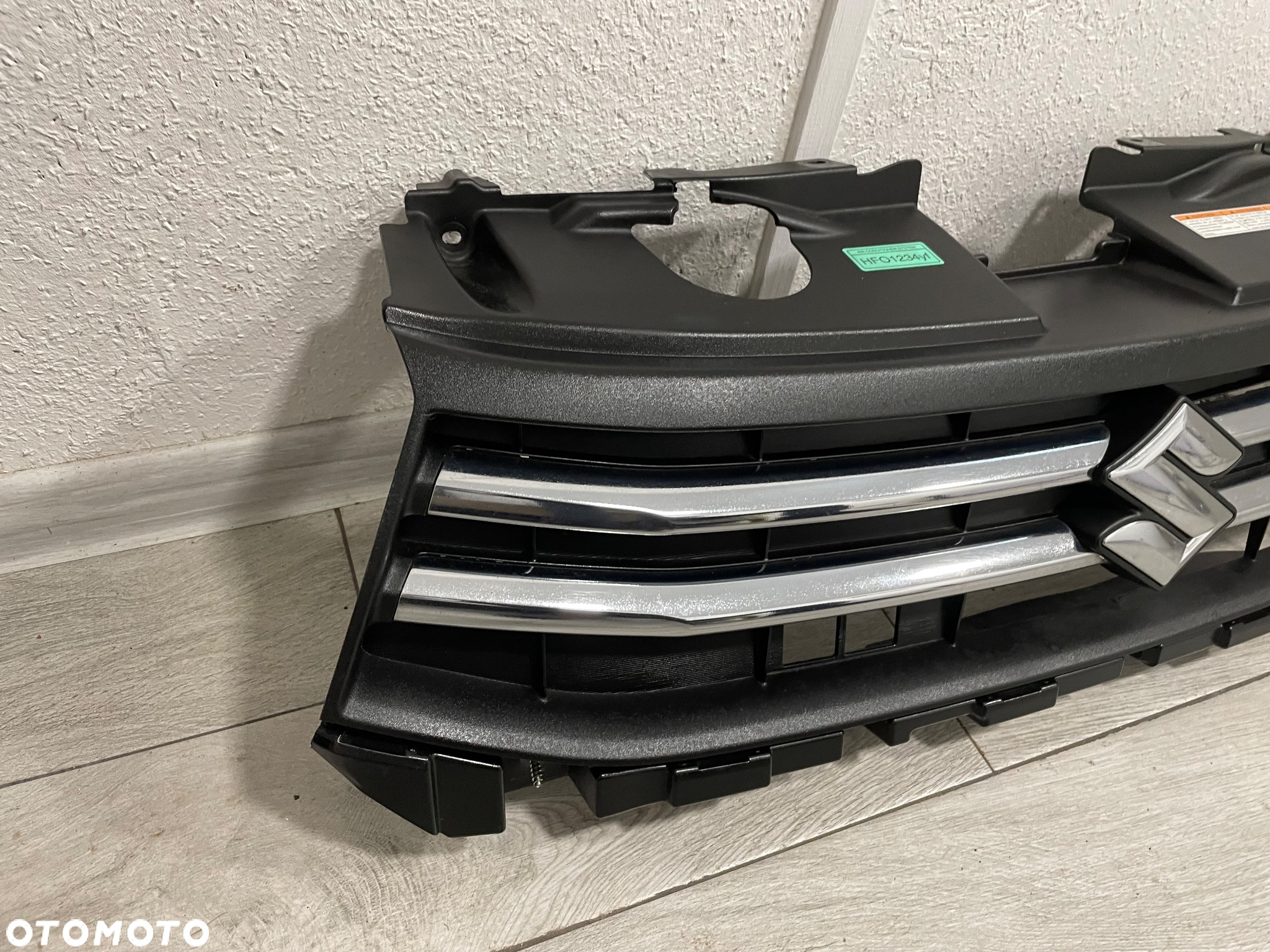GRILL ATRAPA SUZUKI CELLERIO II lift 14- chrom - 3