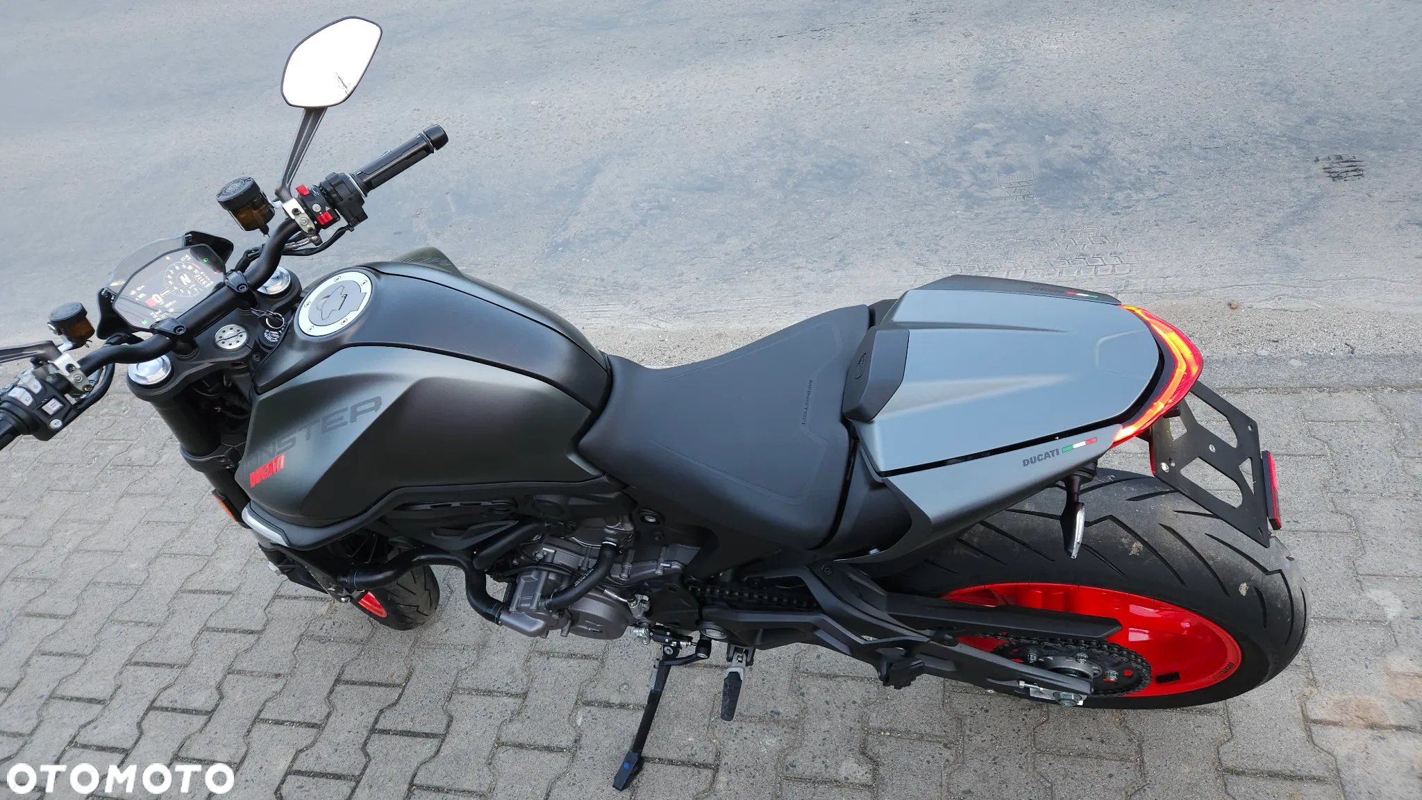 Ducati Monster - 35