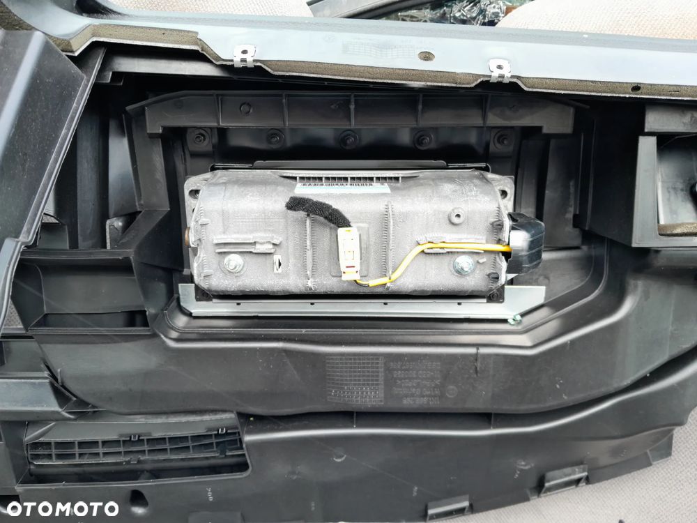 Deska rozdzielcza konsola VW Golf V 03-09r. 1K1858295 - 4