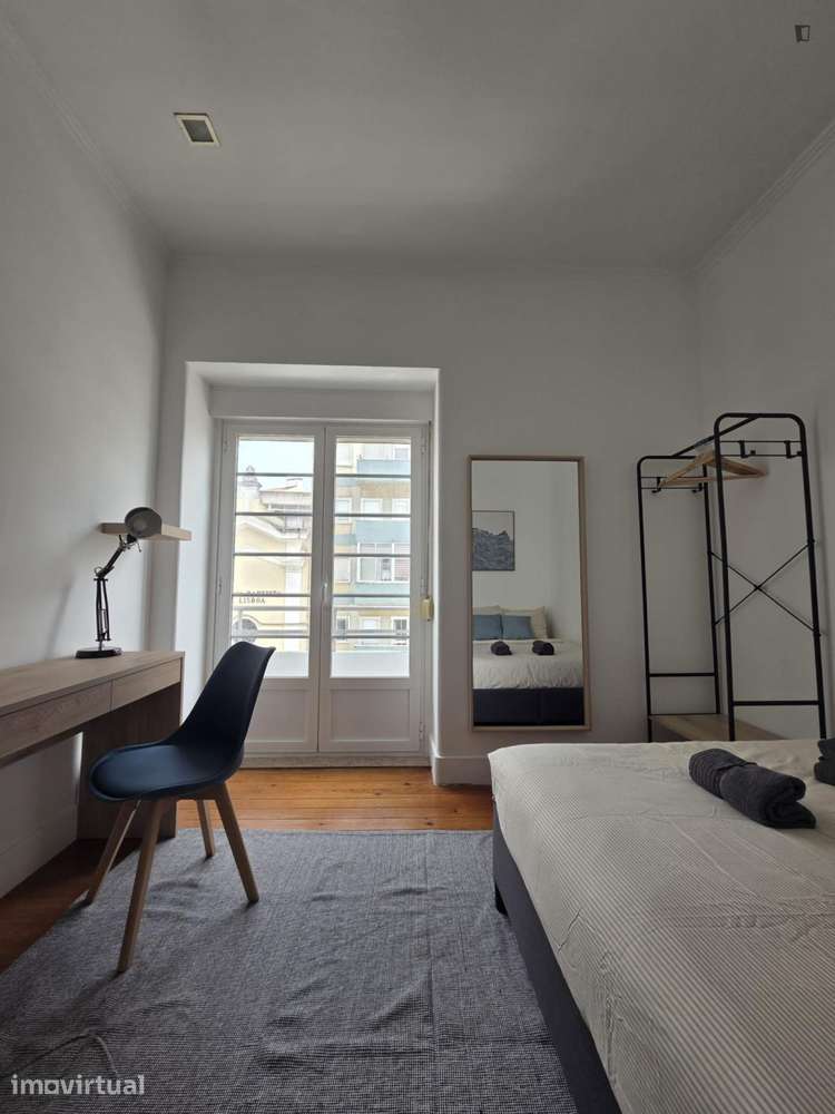 Quarto - localizado em Alameda Lisbon - Grande imagem: 3/29