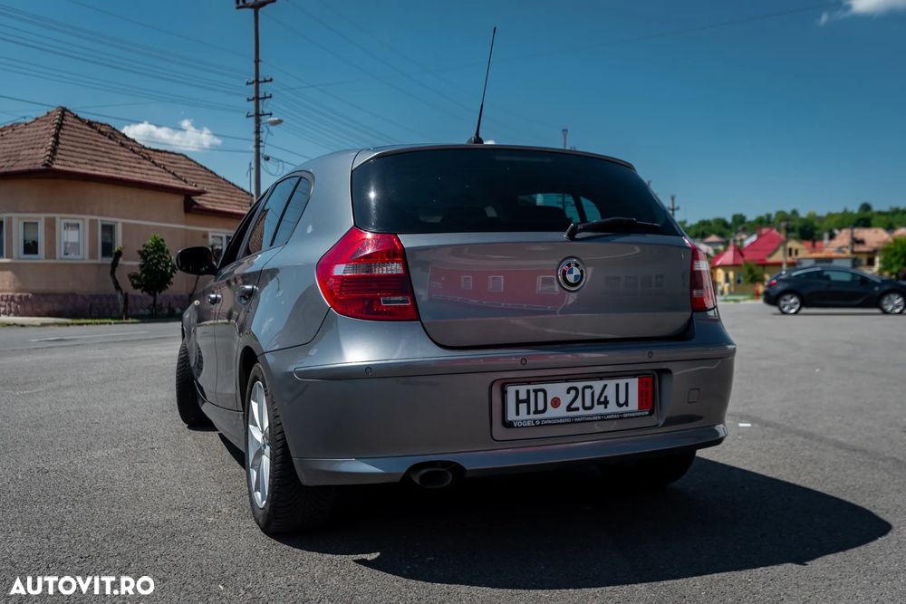 BMW Seria 1 118d DPF - 12