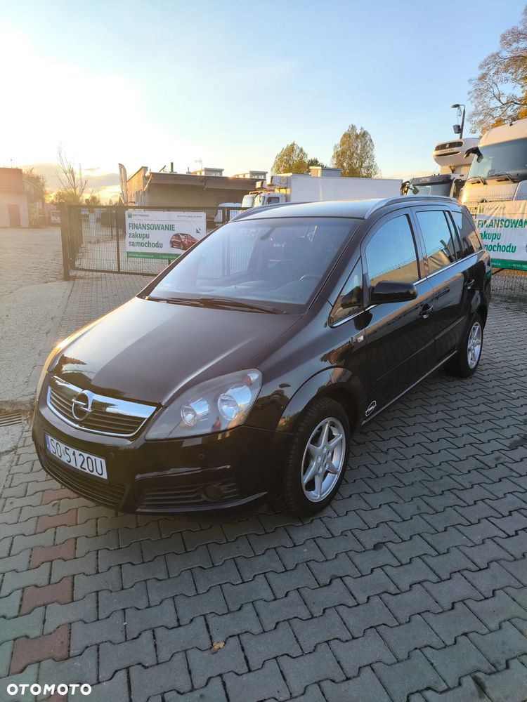 Opel Zafira - 11
