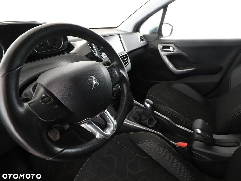 Peugeot 2008 1.6 BlueHDi Style - 15