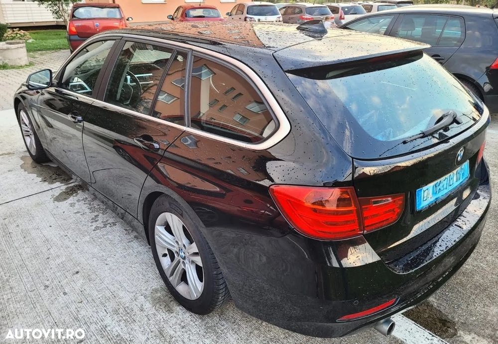 BMW Seria 3 320d Touring Aut. Efficient Dynamics Edition - 4