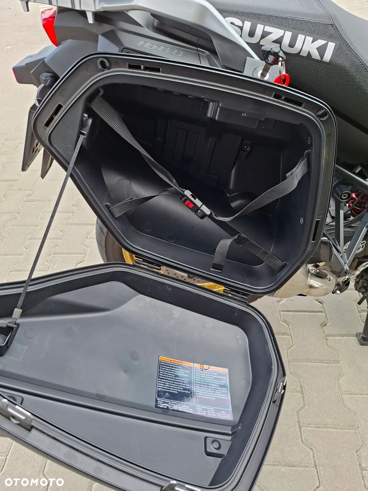Suzuki DL - 12