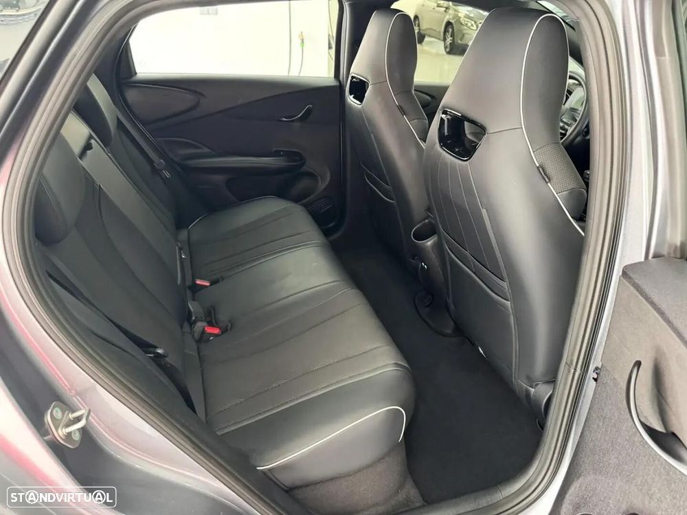 BYD Dolphin - 36
