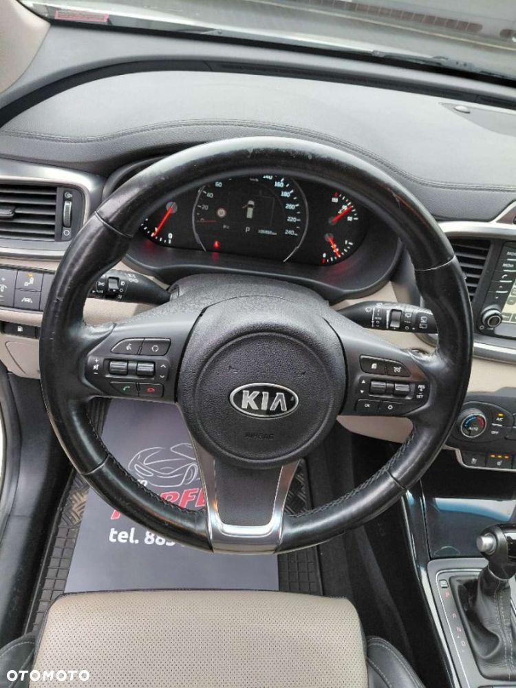 Kia Sorento - 17