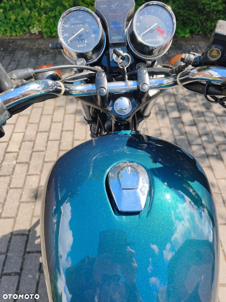 Honda CB - 9
