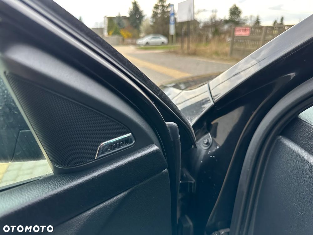 Skoda Octavia 2.0 TDI DSG RS - 9