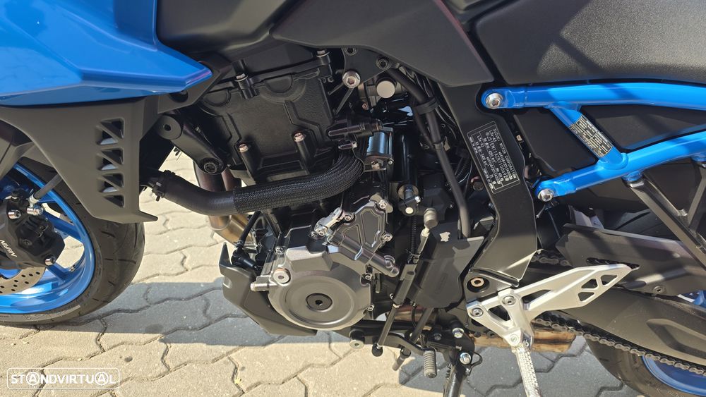 Suzuki GSX 8S 2025 - 4