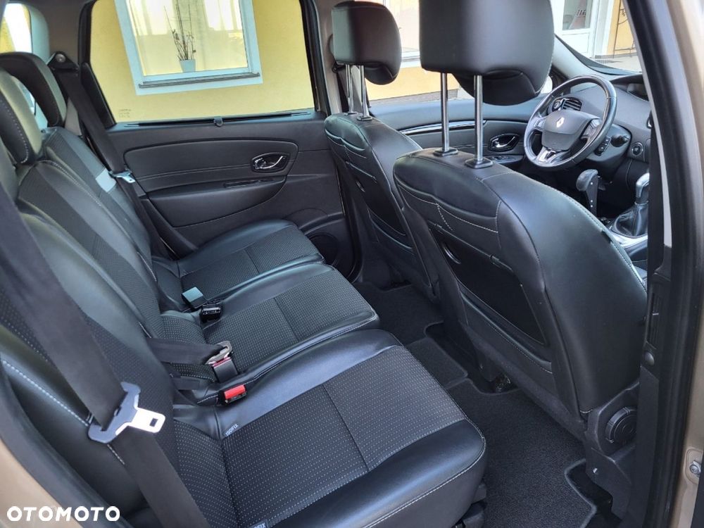 Renault Grand Scenic - 9