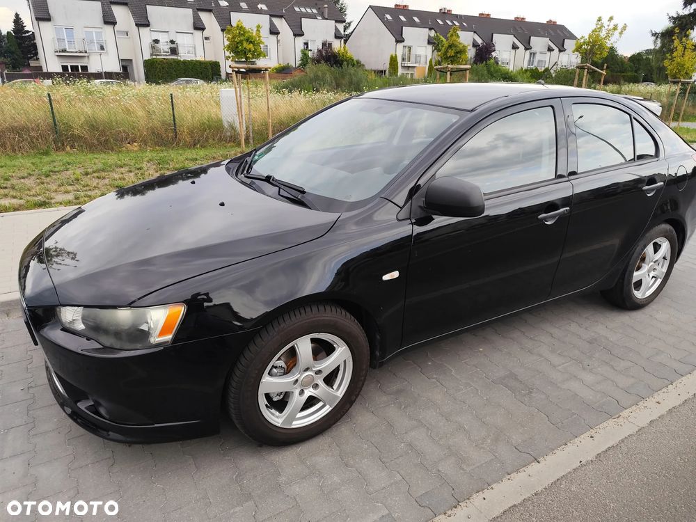 Mitsubishi Lancer - 2