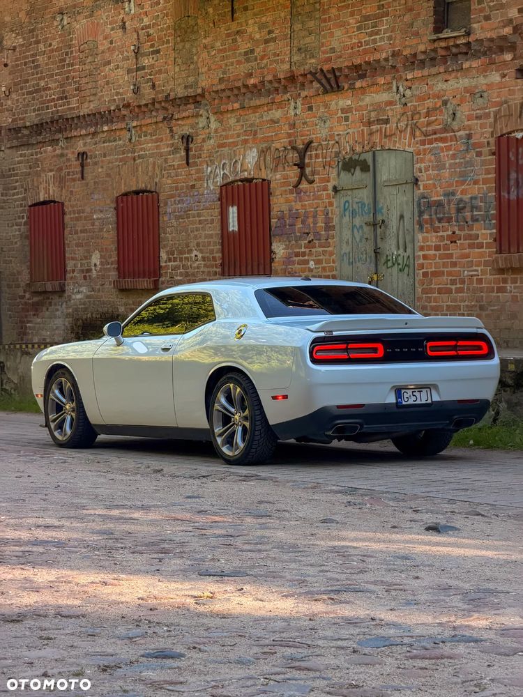 Dodge Challenger 5.7 R/T - 13