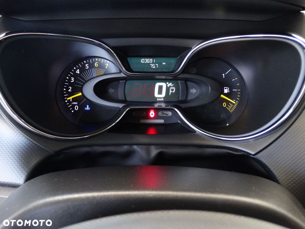 Renault Captur - 26