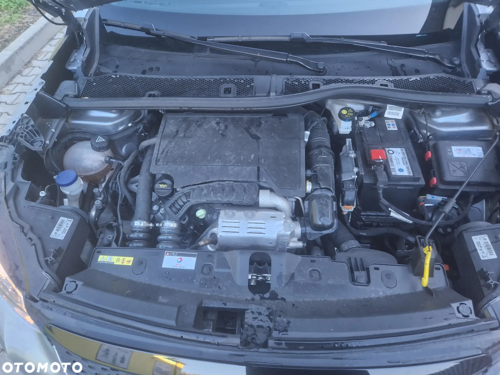 Peugeot 2008 PureTech 100 Allure - 16