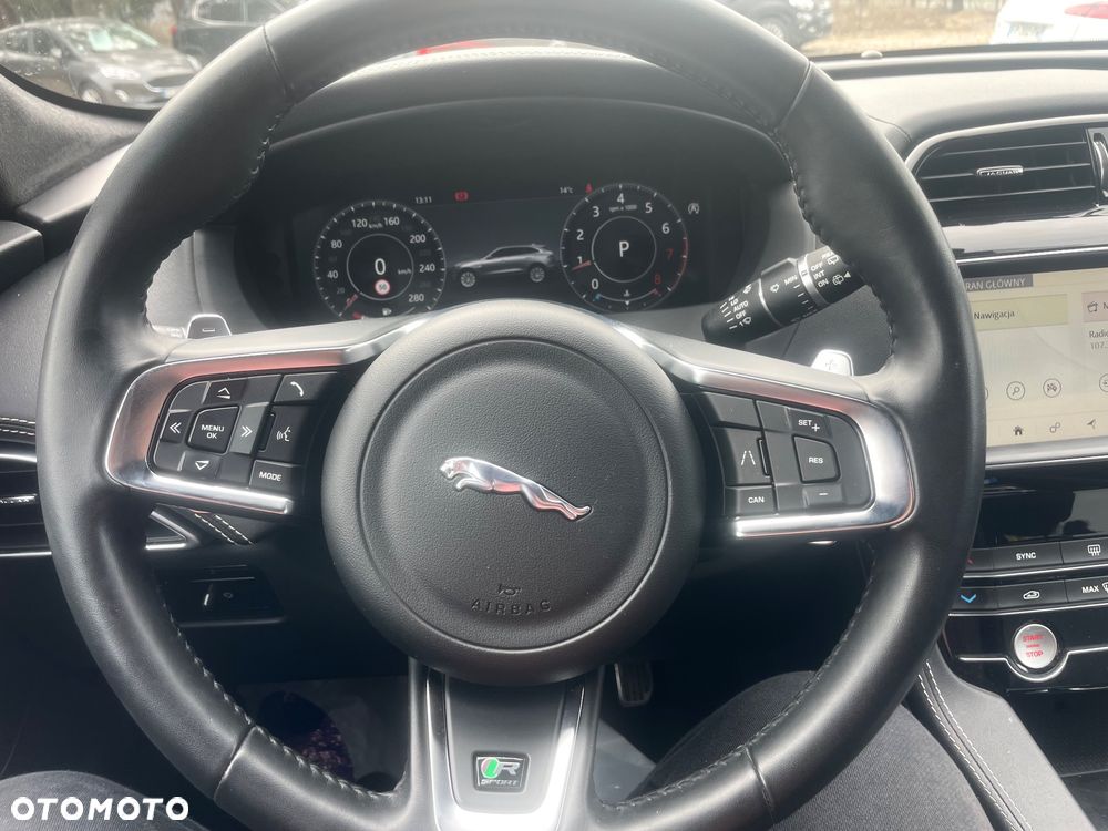 Jaguar F-Pace 25t AWD R-Sport - 21