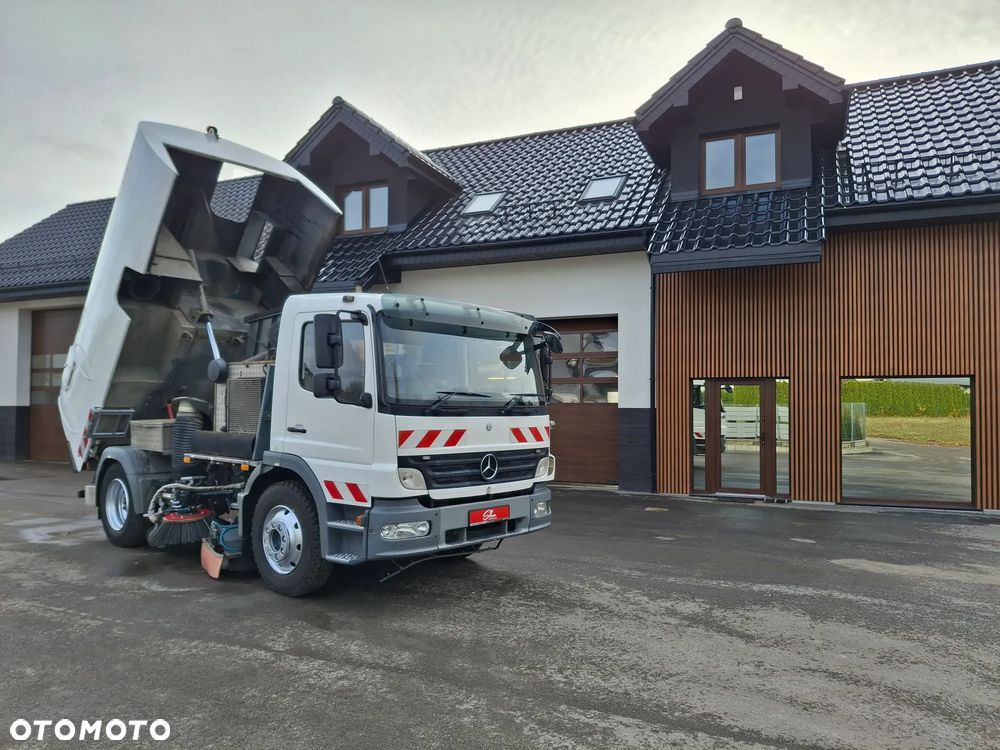 Mercedes-Benz Atego 1524 Zamiatarka BUCHER CityFant 60 2 Silniki Tylna Oś Na Poduszkach Zamiatarka Uliczna Sprzątanie Zamiatanie - 3