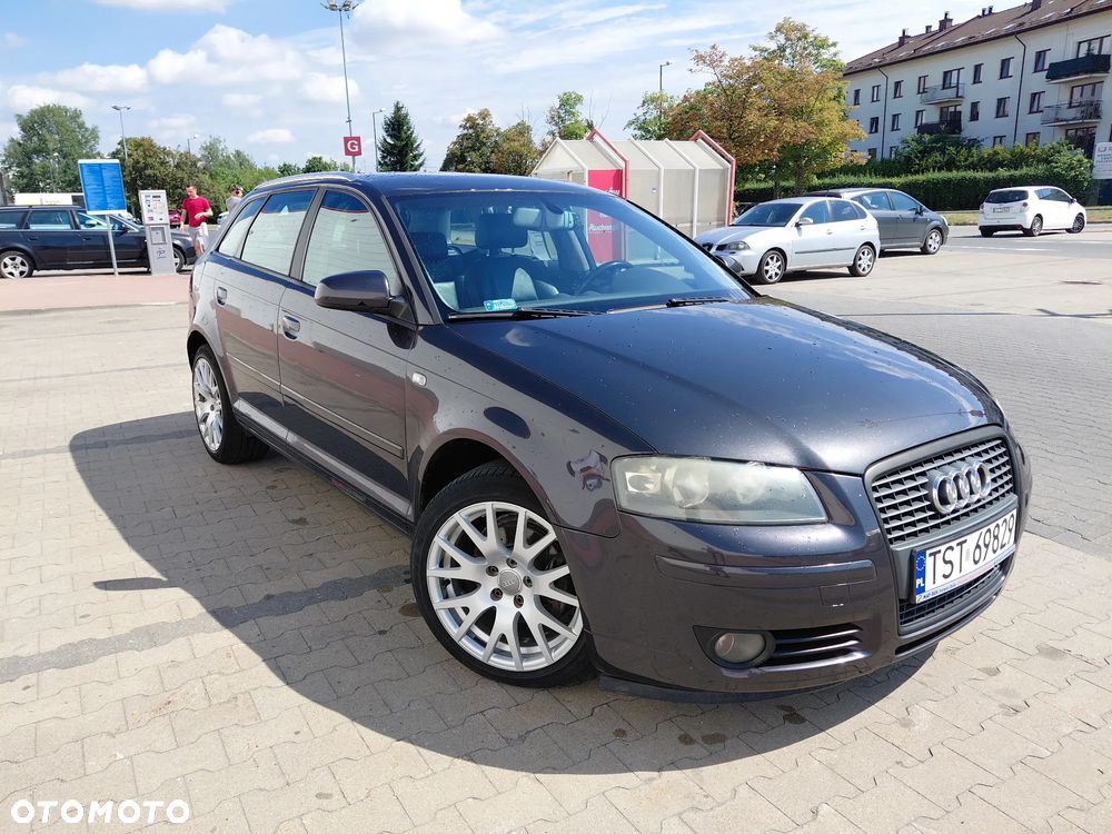 Audi A3 Sportback 2.0 TDI DSG Attraction - 1