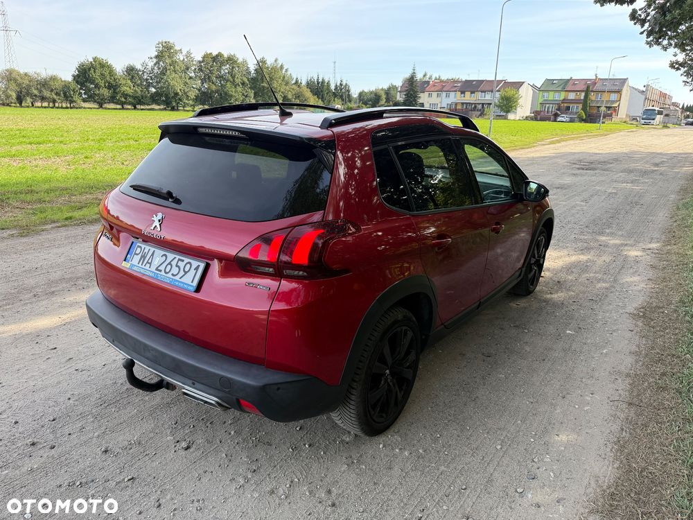 Peugeot 2008 1.2 Pure Tech Allure S&S - 18