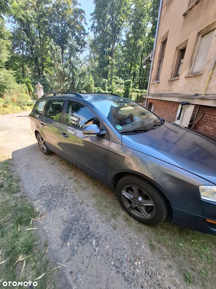 Volkswagen Passat 2.0 TDI DPF Trendline DSG - 3