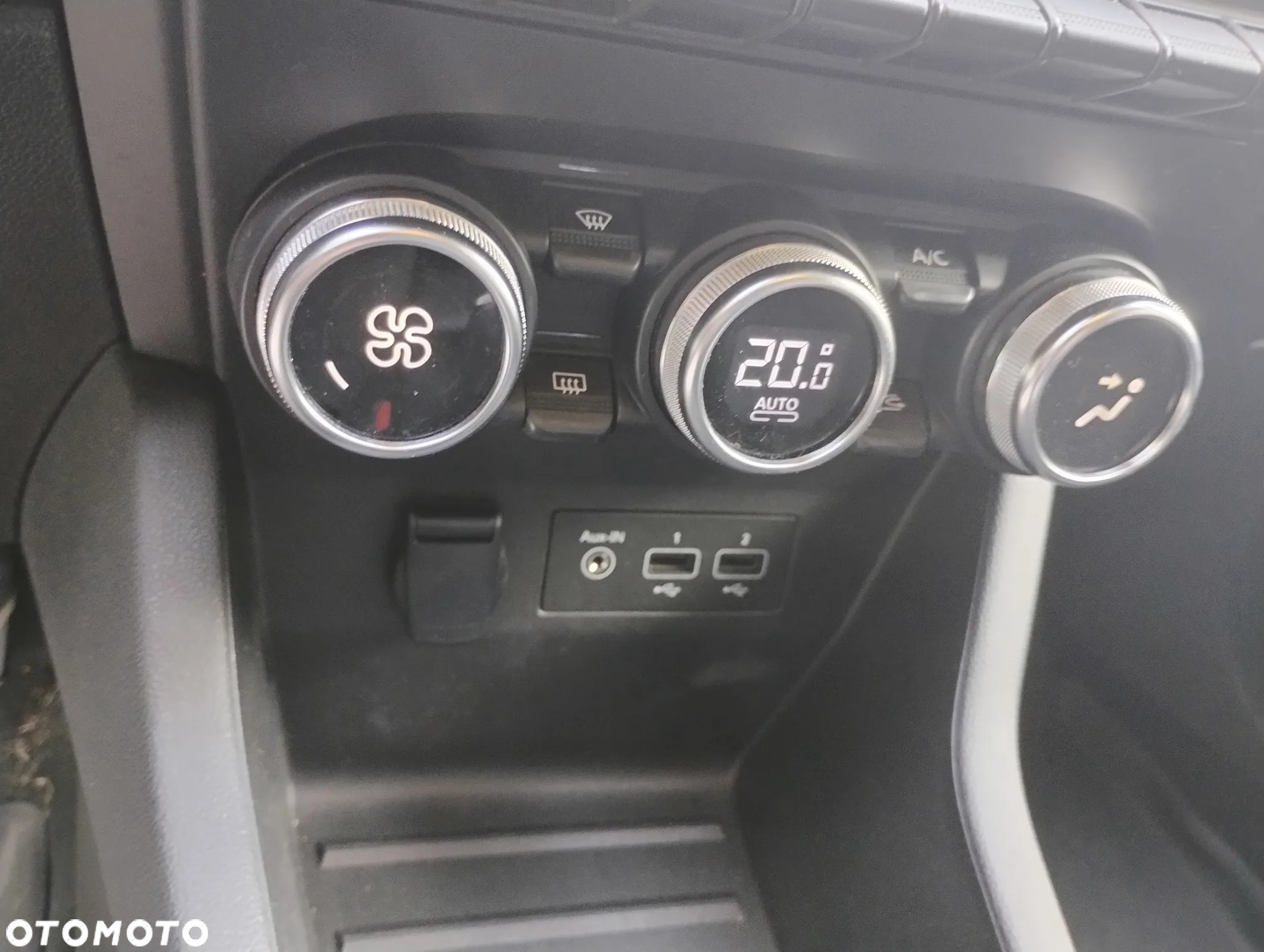 Renault Clio 1.0 TCe Zen - 25
