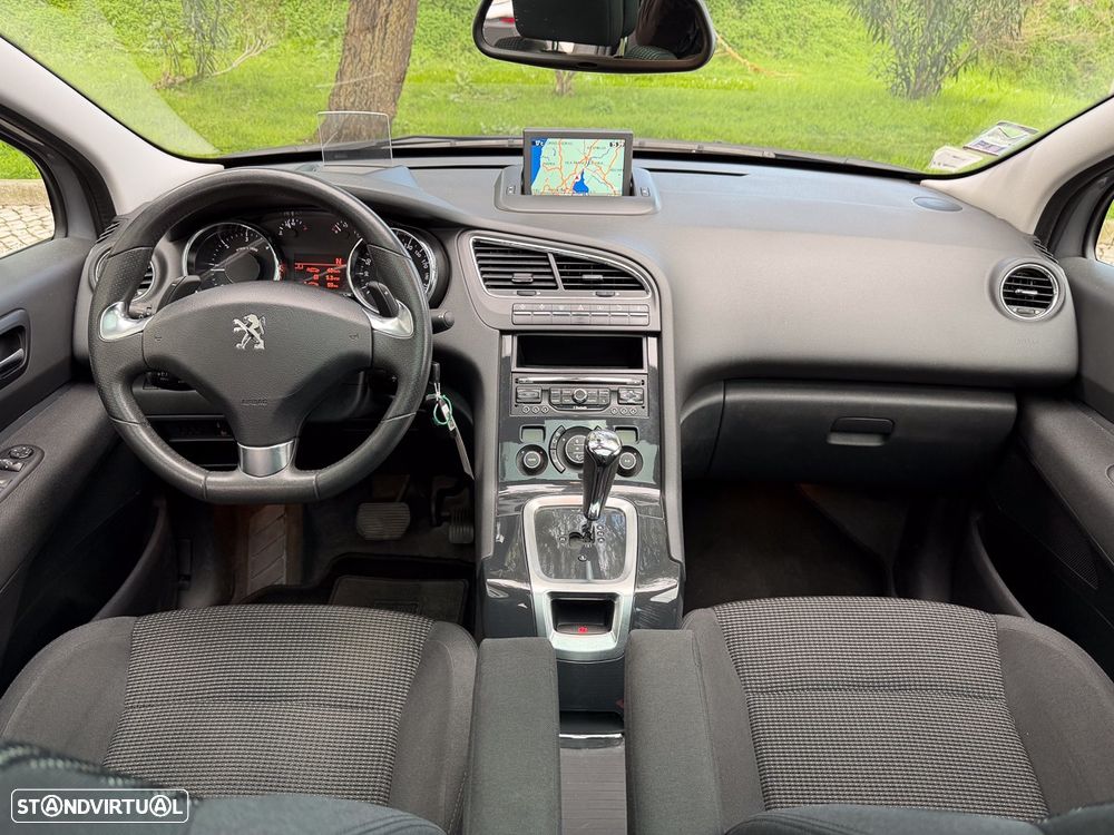 Peugeot 5008 1.6 E-HDi 7L Allure 2-Tronic J17 - 4