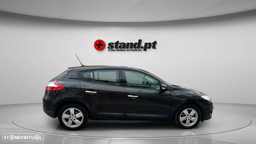 Renault Mégane 1.5 dCi Dynamique - 5