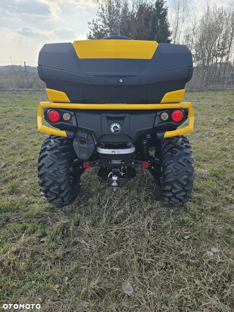 Can-Am Outlander Max - 4