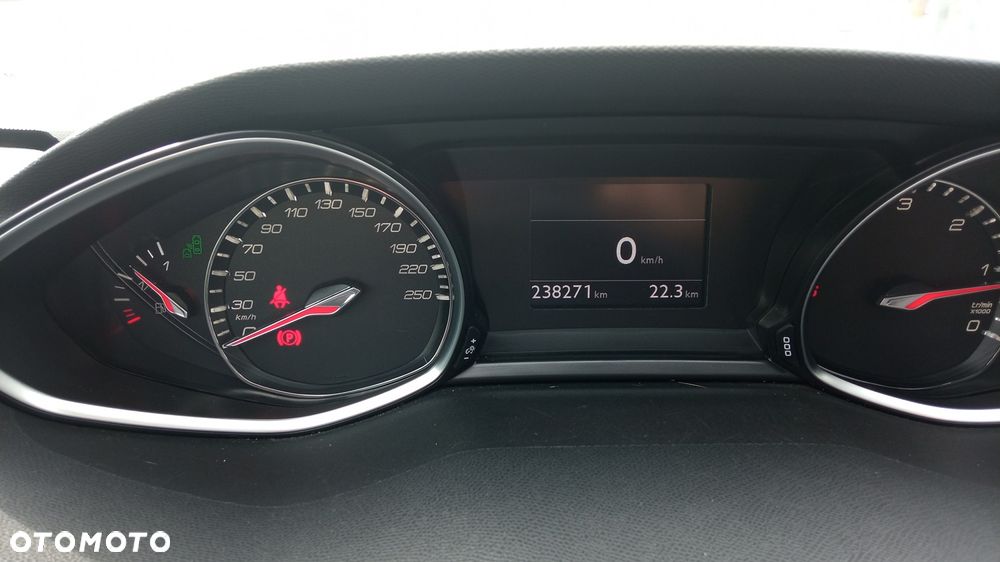 Peugeot 308 BlueHDi 130 Stop & Start Allure - 16
