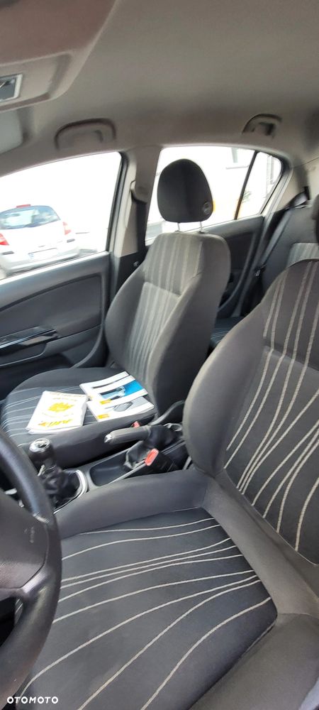 Opel Corsa - 18