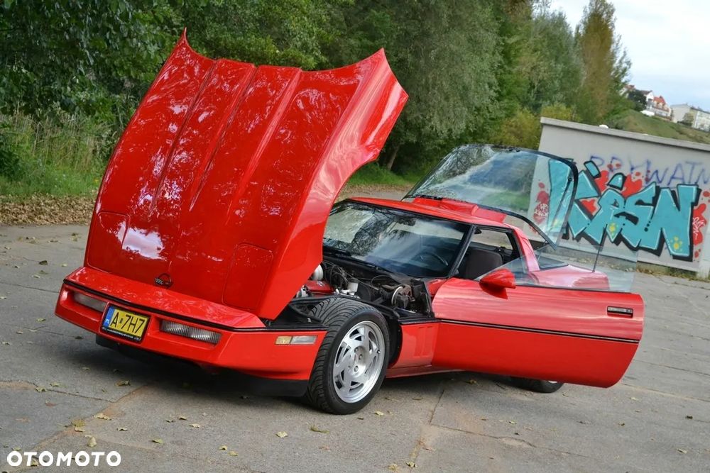 Chevrolet Corvette - 38
