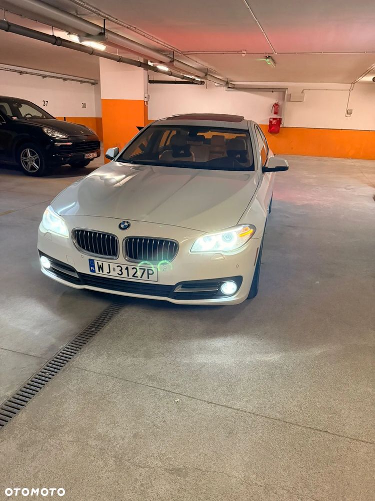 BMW Seria 5 528i xDrive - 22