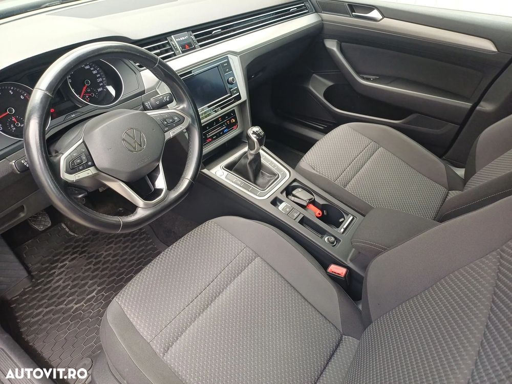 Volkswagen Passat 1.5 TSI ACT Advance - 13
