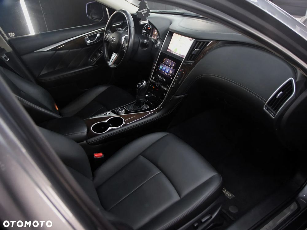 Infiniti Q50 2.0t Premium Executive - 7