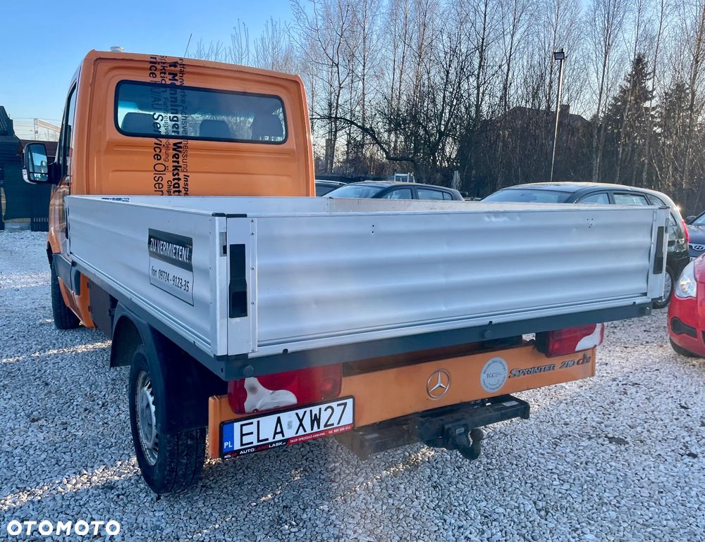 Mercedes-Benz Sprinter - 14
