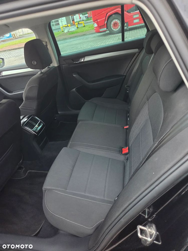 Skoda Superb 2.0 TDI Ambition - 11