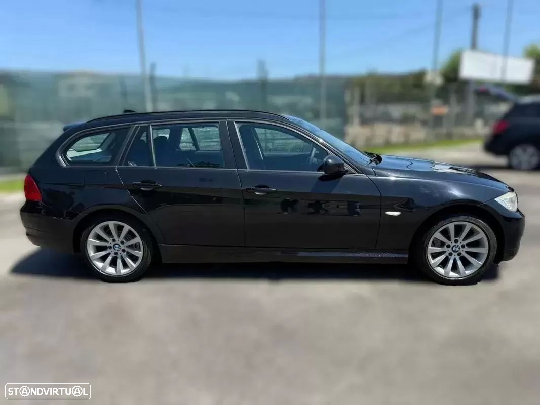 BMW 320 d Touring Navigation - 4