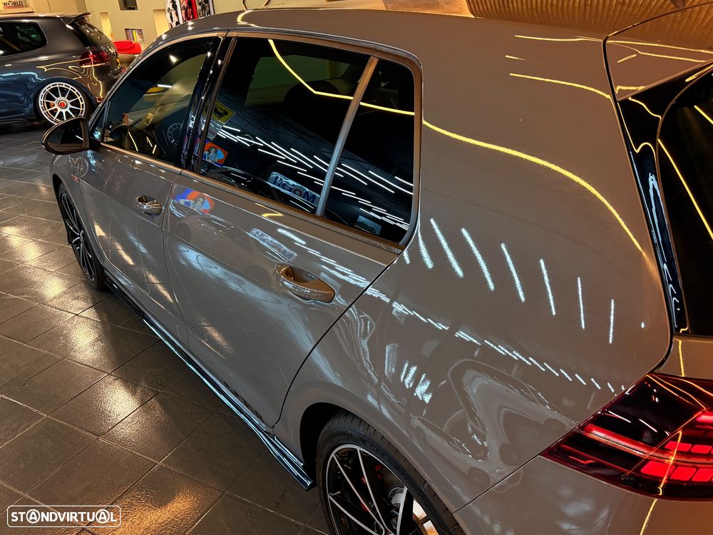 VW Golf GTI TCR 2.0 TSI OPF DSG - 32