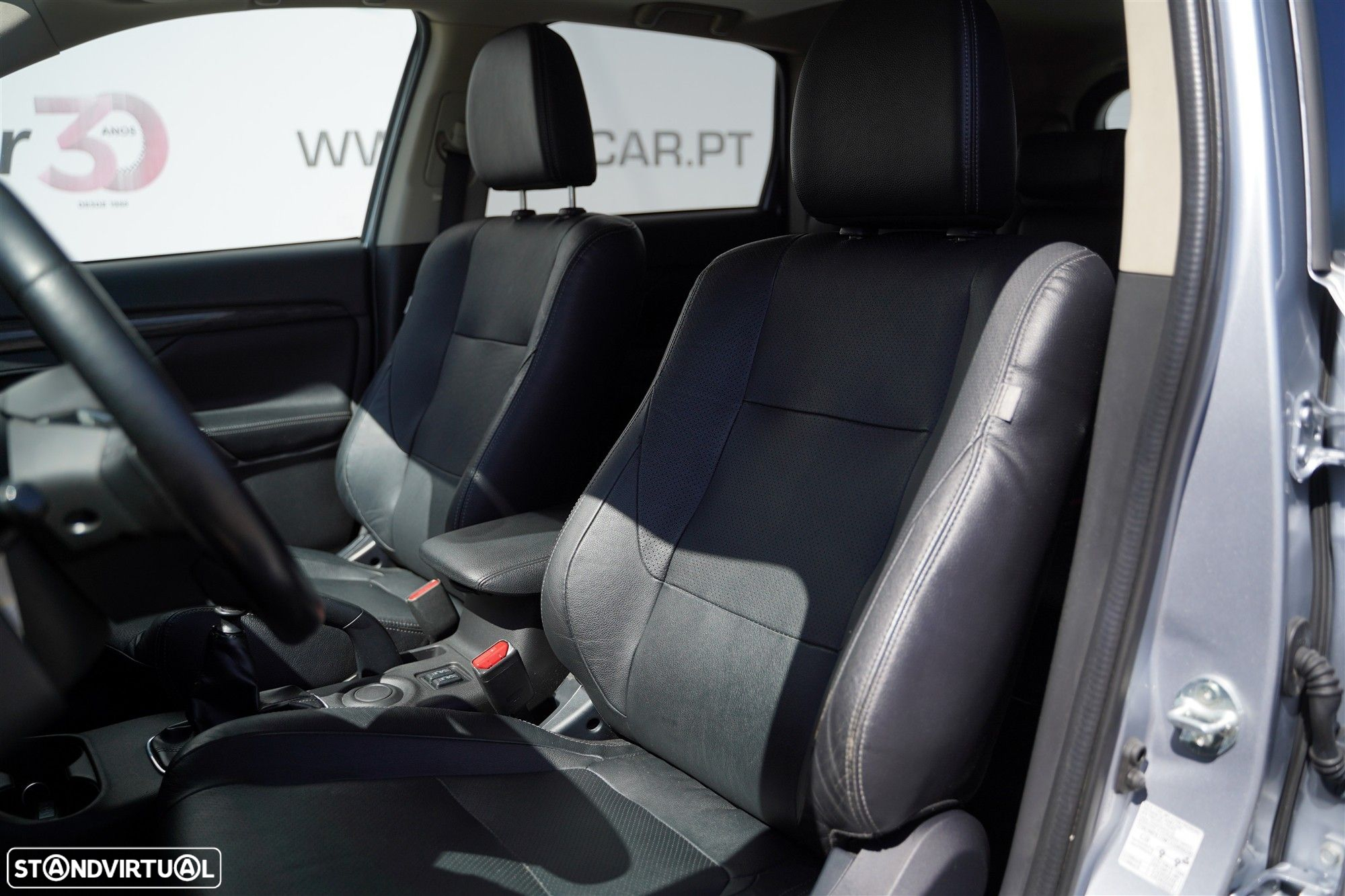 Mitsubishi Outlander 2.2 DI-D Intense - 23