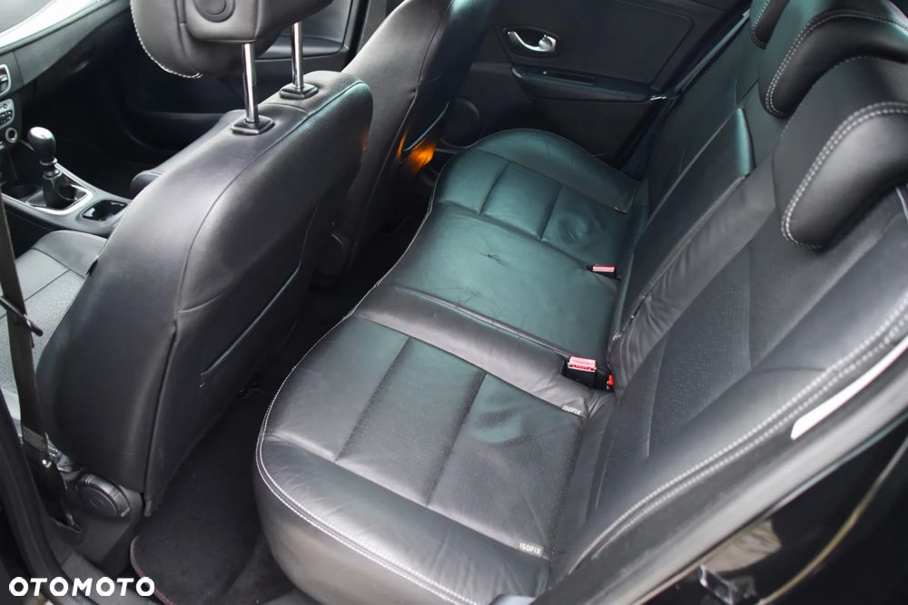 Renault Megane TCe 180 GT - 9