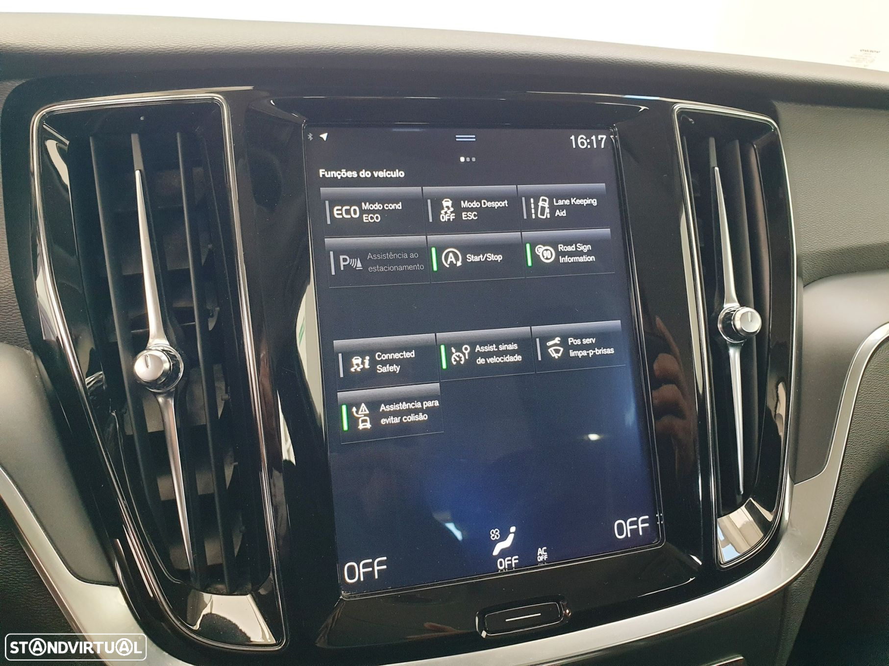 Volvo V60 2.0 D3 Momentum Plus - 23