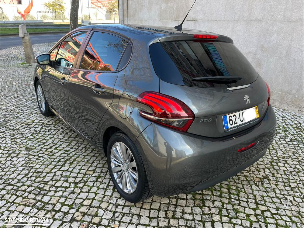 Peugeot 208 1.6 BlueHDi Style - 4