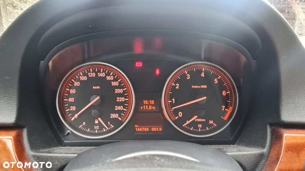 BMW Seria 3 330i xDrive - 12